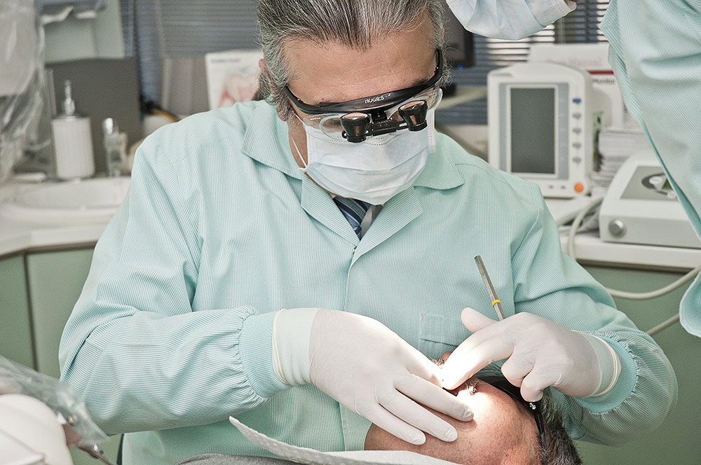 Parodontitis-Untersuchung beim Zahnarzt